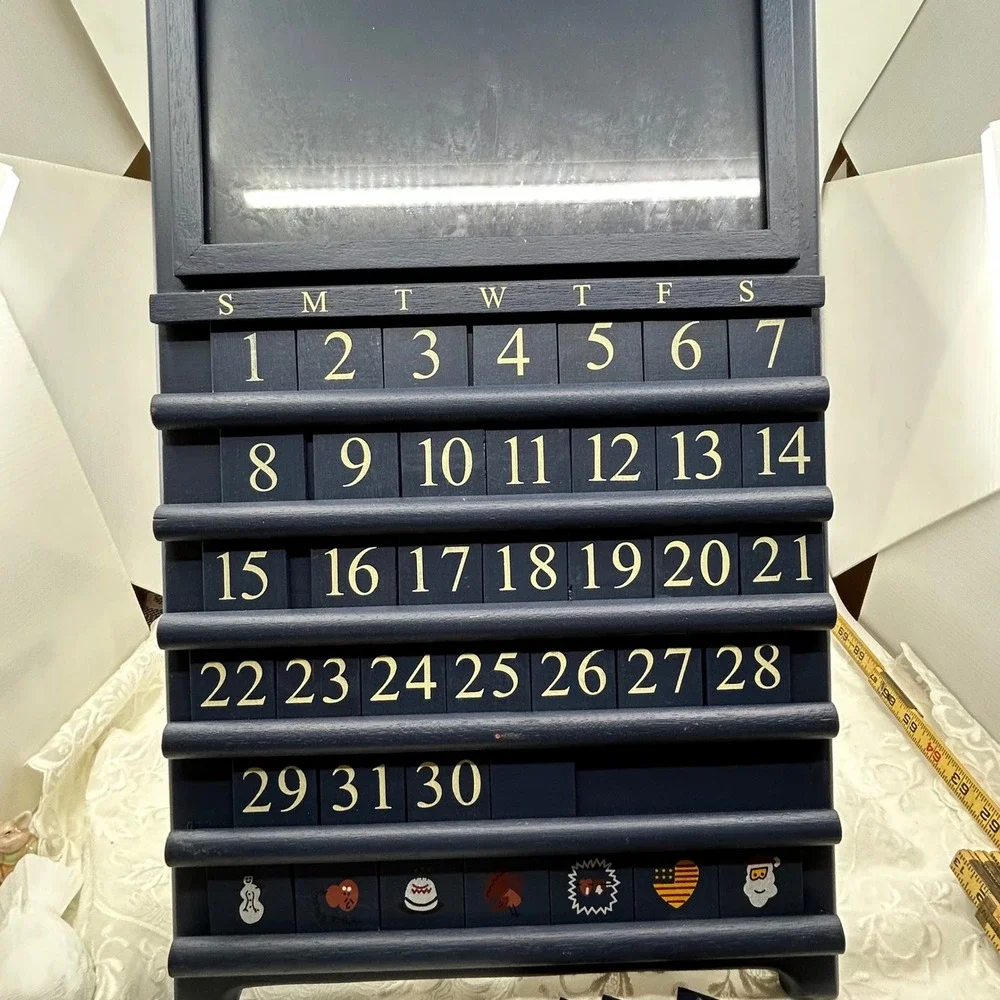 Vintage Wooden Block Blue Perpetual Calendar Complete Cottagecore Wall Mount - Picture 4 of 14